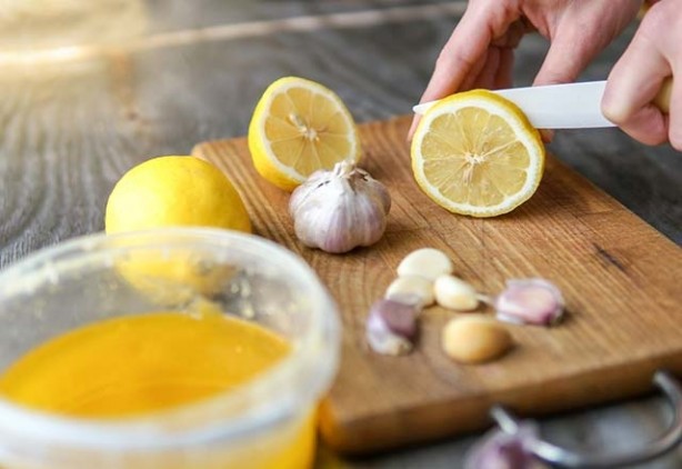 Foto - Limon + sarımsak kürü zayıflatıyor