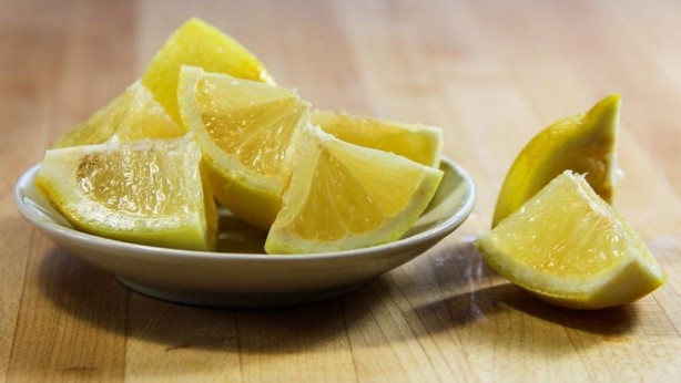 Foto - Limon suyunun iyi geldiği 15 hastalık