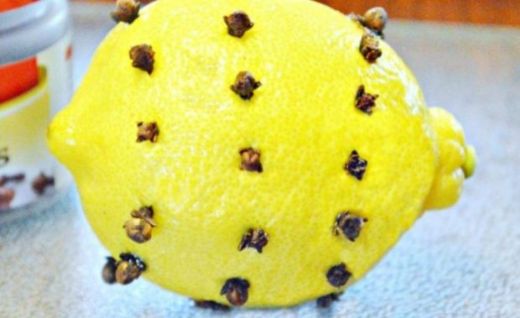 Limonların üzerine karanfil saplayıp masanıza koyarsanız...