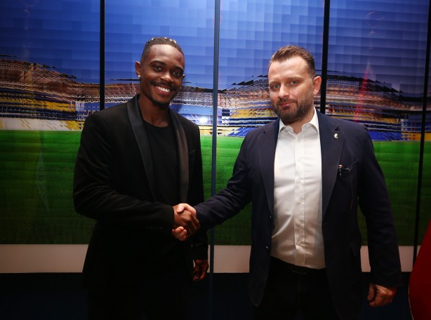 Foto - Lincoln Henrique formayı sırtına geçirdi