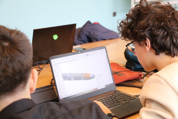 Foto - Lise öğrencileri roket tasarladı! 