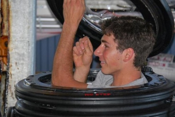 Lise öğrencisi denizaltı yaptı