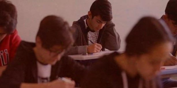 Foto - Lise sınıfta kalma puanı lisede kaç dersten kalınır?