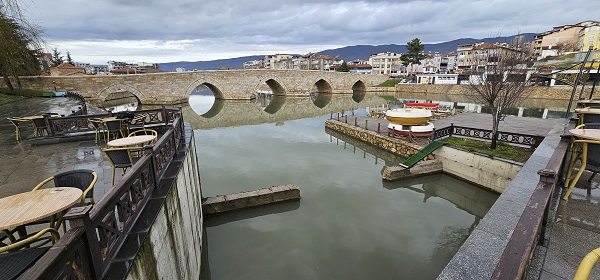 Foto - Liseli genç gözlerine inanamadı! Bakın Yeşilırmak kenarındaki gizemli canlı neymiş