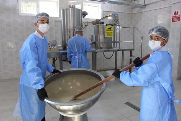 Foto - Liseliler ekmek üretiyordu! Şimdi ise…