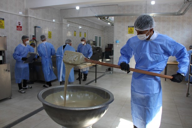 Foto - Liseliler ekmek üretiyordu! Şimdi ise…