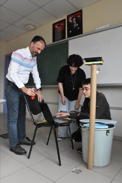 Foto - Liselilerden alkış toplayan proje!