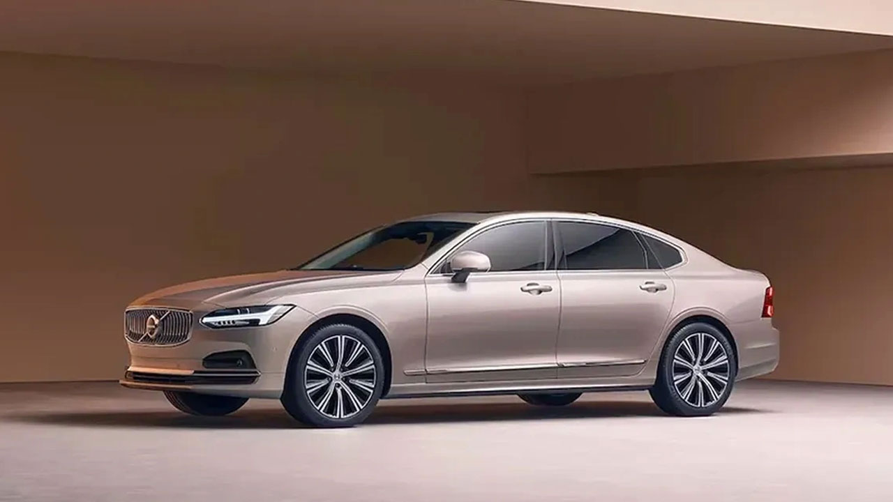 Listedeki markalar şaşırttı! İşte büyük değer kaybı yaşayan araçlar