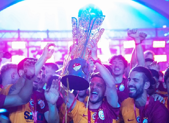 Foto - Liverpool'un yıldızı koptu geliyor... Detaylar ortaya çıktı: Liverpool o oyuncuyu öve öve bitirememişti! 