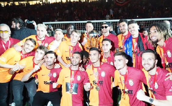 Foto - Liverpool'un yıldızı koptu geliyor... Detaylar ortaya çıktı: Liverpool o oyuncuyu öve öve bitirememişti! 