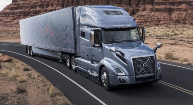 Lojistik sektöründe devrim: Şoförsüz tırlar