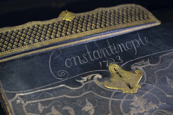 Foto - Londra'da İslam sanat eserleri sergisi açıldı