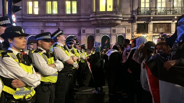 Foto - Londra'da katil İsrail'e tepki gösterdiler
