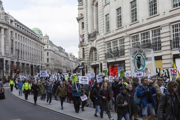 Foto - Londra'da Ukrayna için sokağa döküldüler!