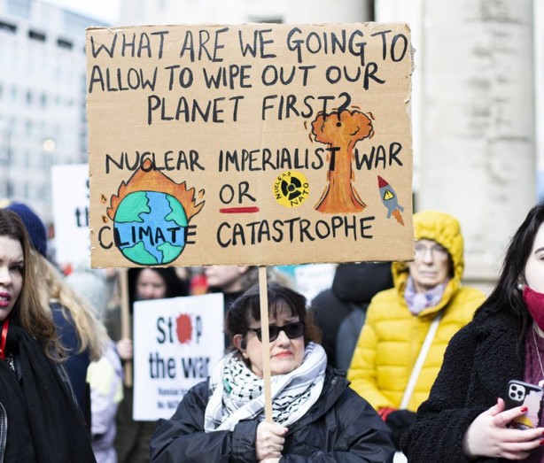 Foto - Londra'da Ukrayna için sokağa döküldüler!