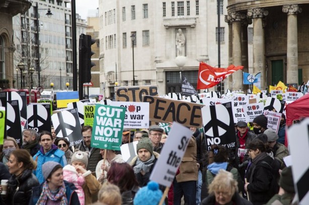 Foto - Londra'da Ukrayna için sokağa döküldüler!