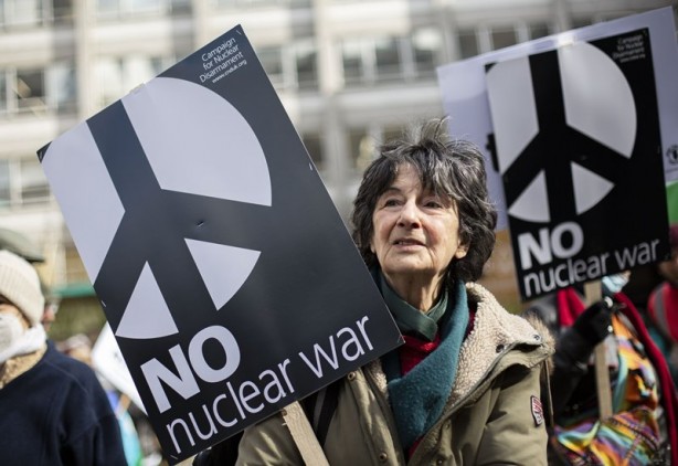 Foto - Londra'da Ukrayna için sokağa döküldüler!