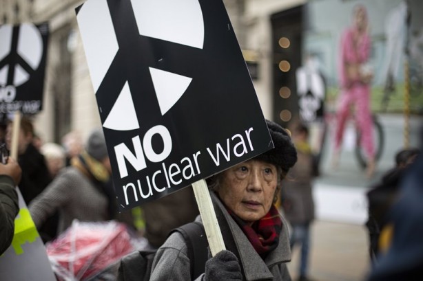 Foto - Londra'da Ukrayna için sokağa döküldüler!