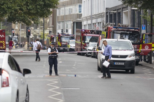Londra'da hareketli dakikalar