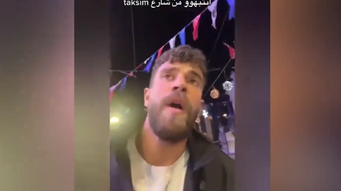 Foto - Lübnanlı isimden Taksim'de büyük alçaklık! Görenler çileden çıktı