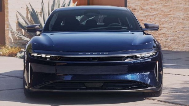 Foto - Lucid, Tesla'ya meydan okudu