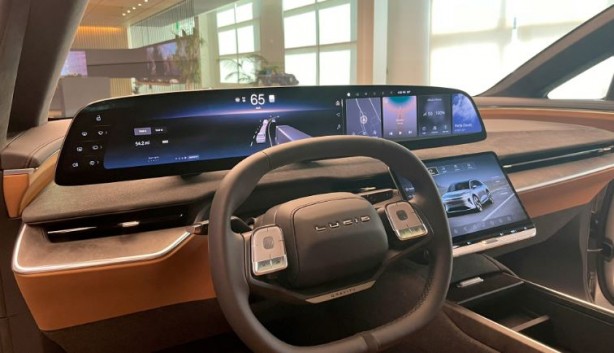 Foto - Lucid, Tesla'ya rakip olacak