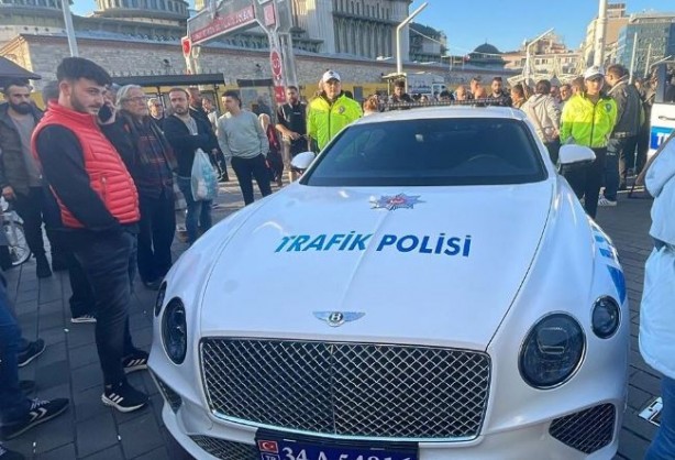 Foto - Lük araçlar devriyede! Sokakta gören vatandaşlar bakmadan geçemiyor