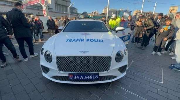 Foto - Lük araçlar devriyede! Sokakta gören vatandaşlar bakmadan geçemiyor