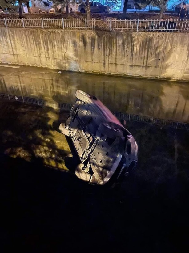Lüks araç dereye uçtu! 1 yaralı