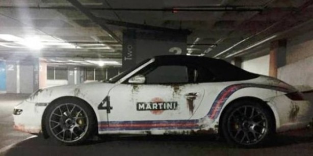 Foto - Lüks otomobillere sıra dışı renkler