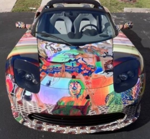 Foto - Lüks otomobillere sıra dışı renkler