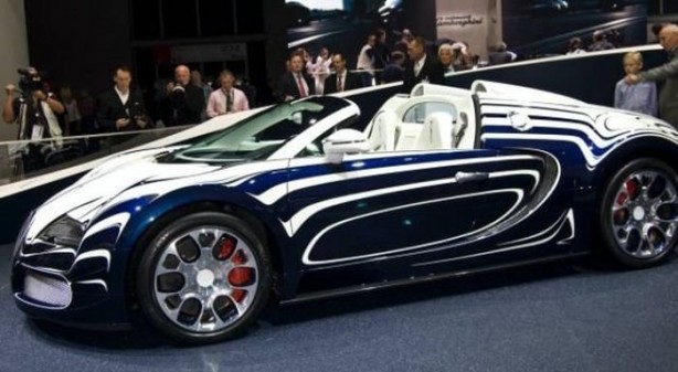 Foto - Lüks otomobillere sıra dışı renkler