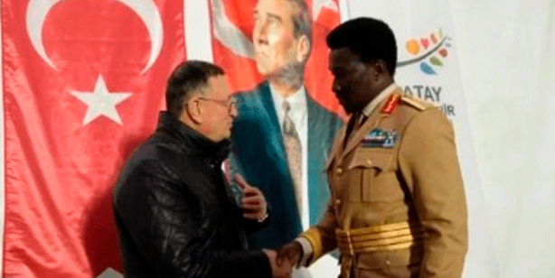 Foto - Lütfü Savaş'ın prens diye ağırladığı kişinin bakın kim çıktı?