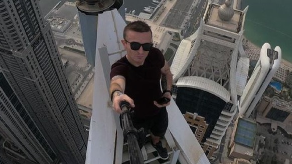 Foto - Maalesef akıllanan yok! Sosyal medya esareti yine yaptı yapacağını