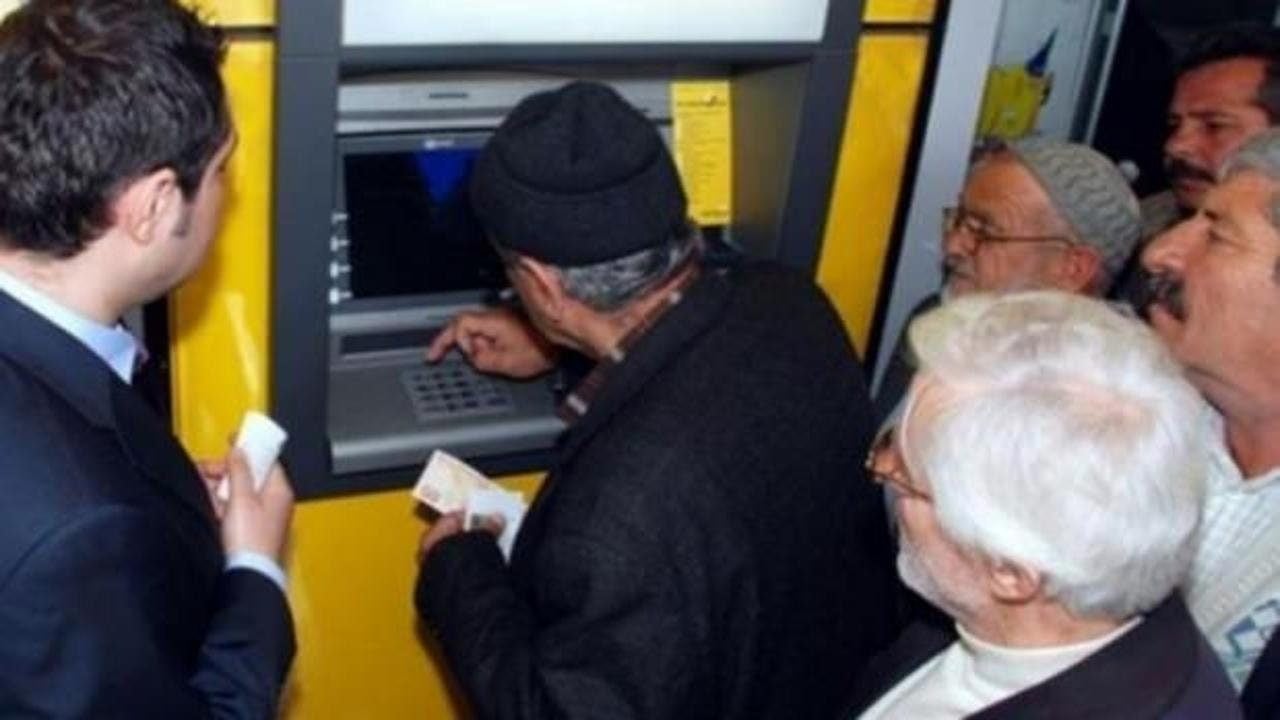 Foto - Maaşını çeken milyonlarca vatandaşa kritik uyarı geldi! O kuralı bilmeyen cebindeki paradan oluyor