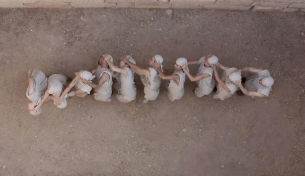 Foto - Mabel Matiz klibindeki figüranları 55 saat aç susuz çalıştırmış!