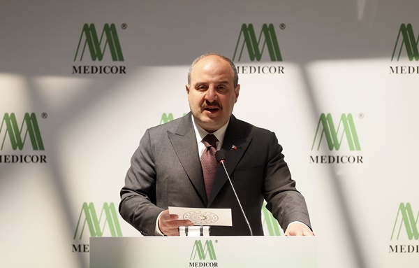 Foto - Macar bakandan yerli otomobil TOGG'a tam not