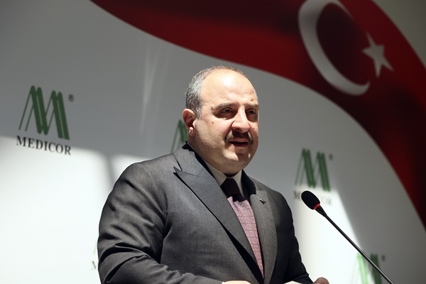 Foto - Macar bakandan yerli otomobil TOGG'a tam not