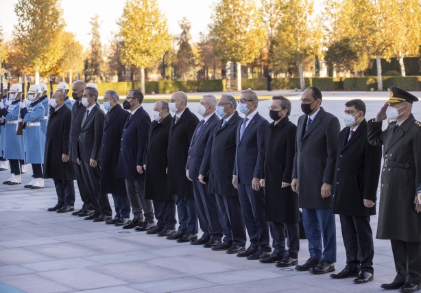 Foto - Macaristan Başbakanı Türkiye'ye teslim etti! O kare güne damga vurdu