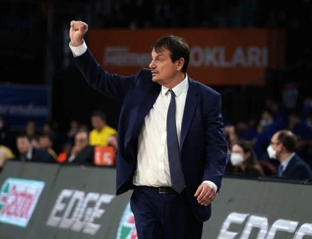 Foto - Maccabi maçı sornası Ergin Ataman'dan sert sözler: "Ben Türk vatandaşıyım, bana hiçbir şey yapamazsınız!"