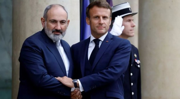 Foto - Macron: Ermenistan'a silah sağlamaya devam edeceğiz