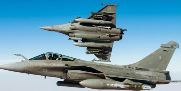 Foto - Macron, Ukrayna'ya savaş uçağı gönderilmesine sıcak bakıyor