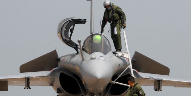 Foto - Macron, Ukrayna'ya savaş uçağı gönderilmesine sıcak bakıyor