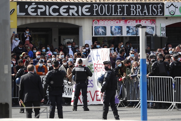 Foto - Macron'a şok! Bunu hiç beklemiyordu