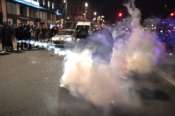 Foto - Macron'un başı dertte... Milyonlarca kişi yarın sokaklara inecek!