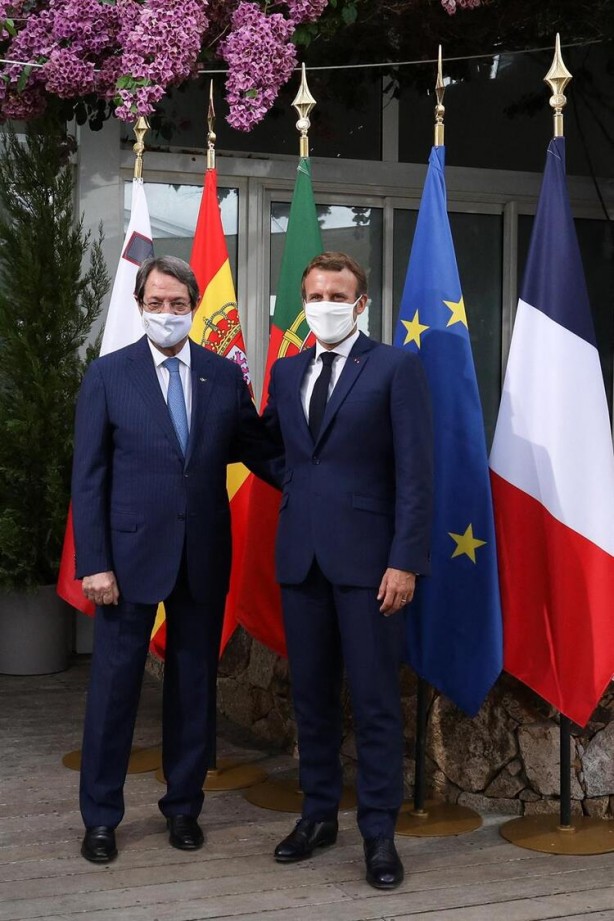 Foto - Macron'un istediği olmadı! Türkiye'ye saldırganlığı o iki ülke engelledi