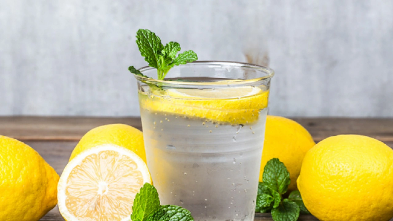 Foto - Maden suyu hem saça hem cilde faydalı! Say say bitmeyecek özelliklerini mutlaka öğrenmelisiniz...