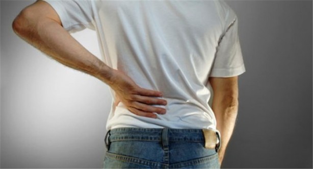 Foto - Maden suyunu bardakta içmeyin!