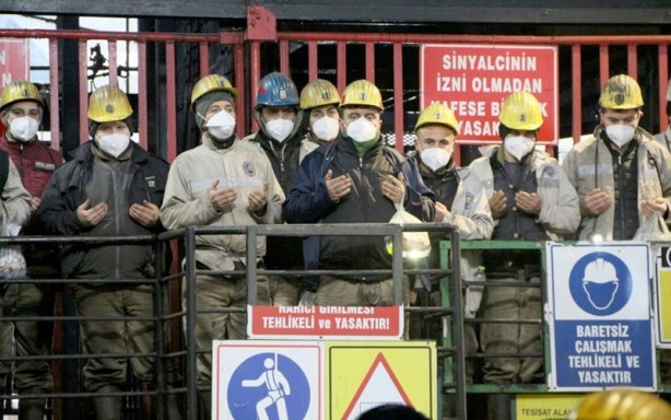 Madenciler Çanakkale şehitleri için dua etti