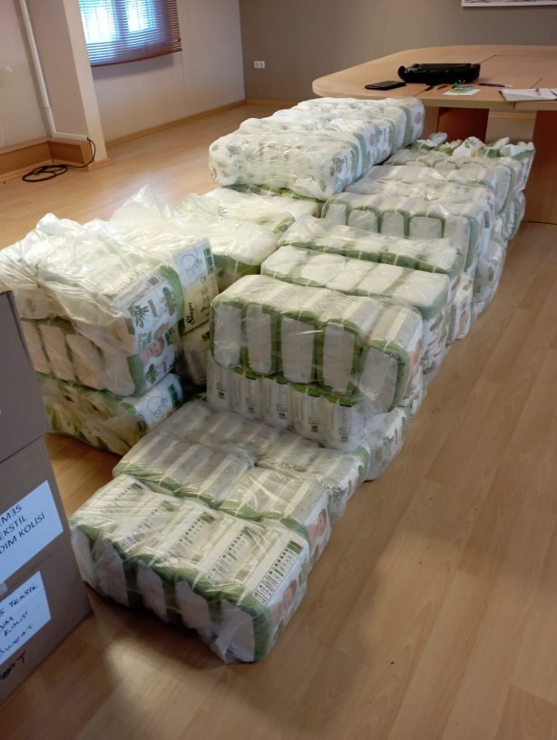 Foto - Madenciler, enkaz altındaki canları kurtarıyor, yolları havaalanlarını tamir ediyor